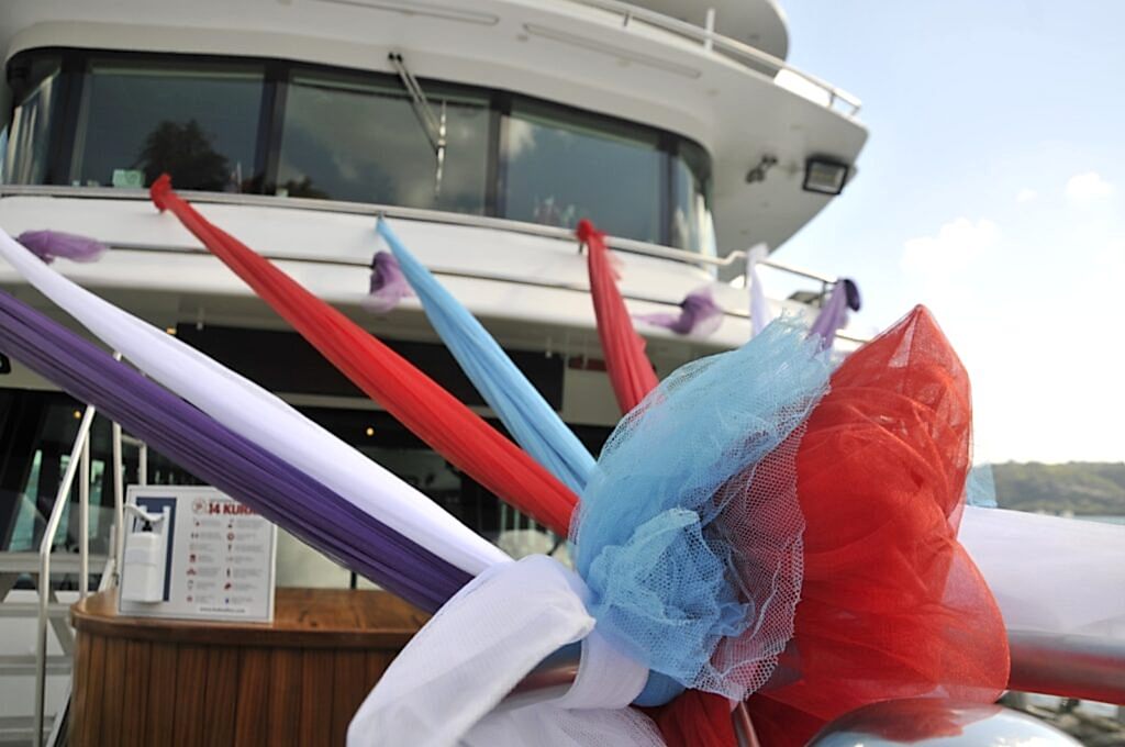 tekne düğünü süslemesi