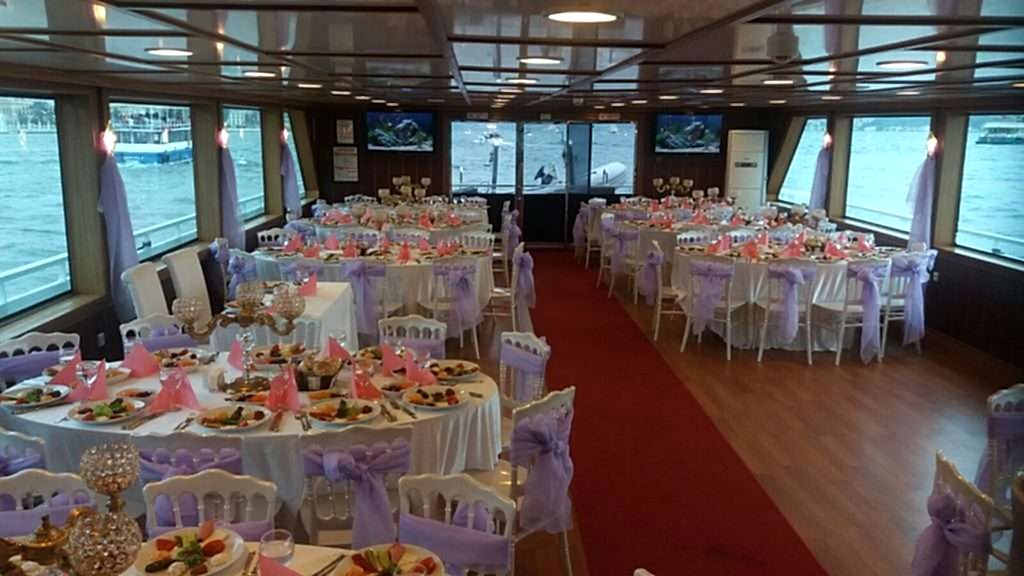 teknede mezuniyet yemegi