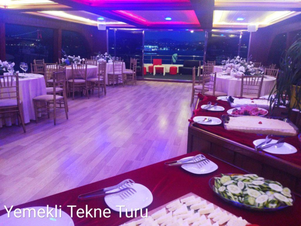 Yemekli Tekne Turu