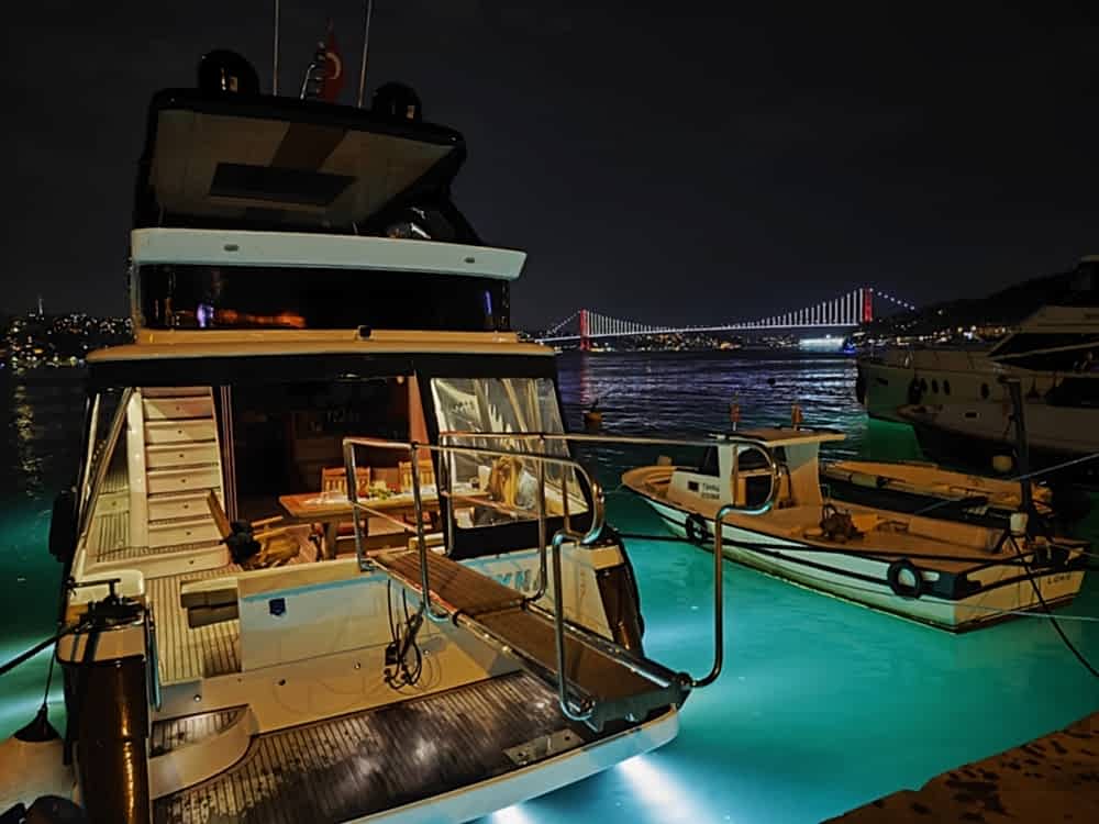 İstanbul’da Teknede Mezuniyet Balosu: Harika Bir Gece İçin Fikirler